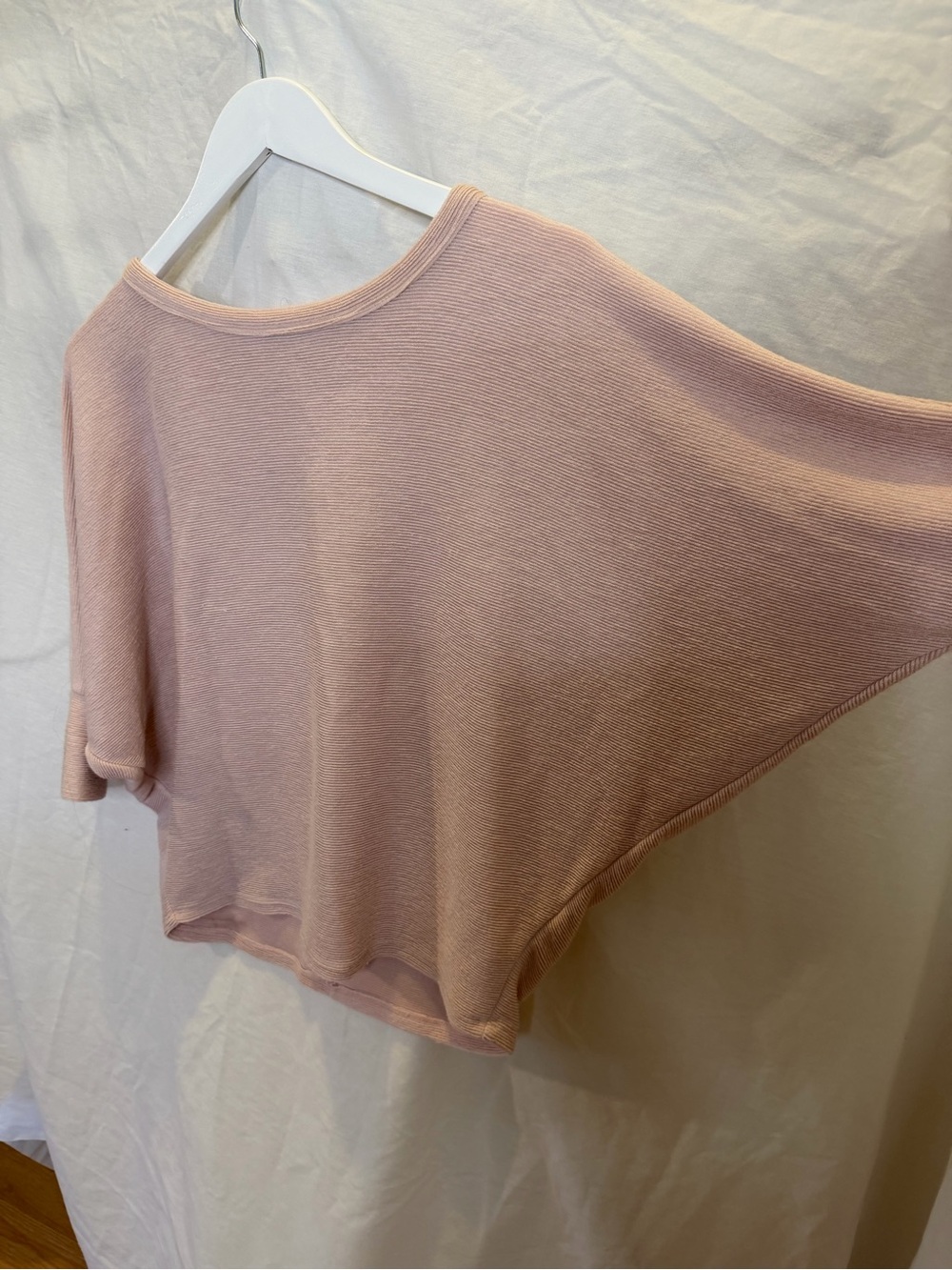 Light Pink Women's Ribbed Wide-Sleeve Sweater